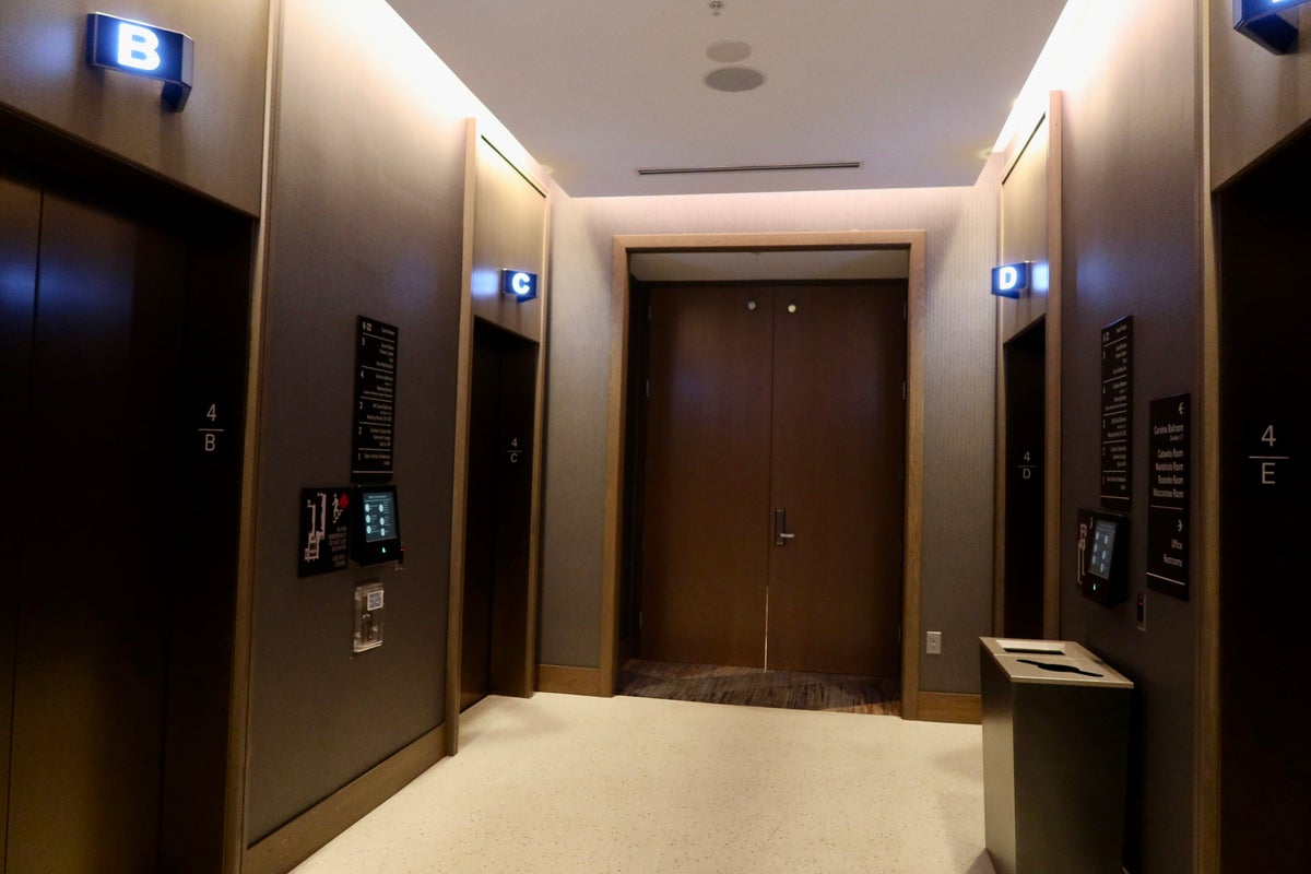 JW Marriott Charlotte Elevators