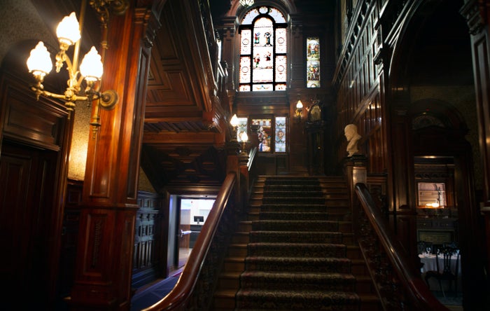 Le Mount Stephen grand staircase Le Mount Stephen grand staircase