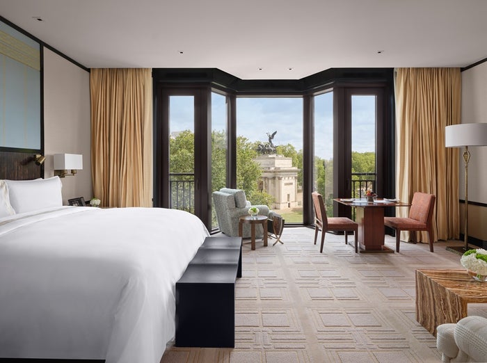 London Grand Premier Park Room