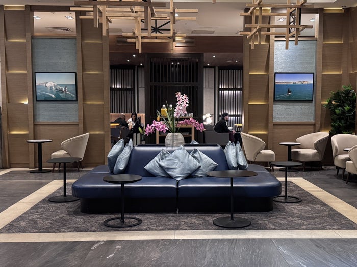 Plaza Premium Lounge LHR T2 Plaza Premium Lounge LHR T2
