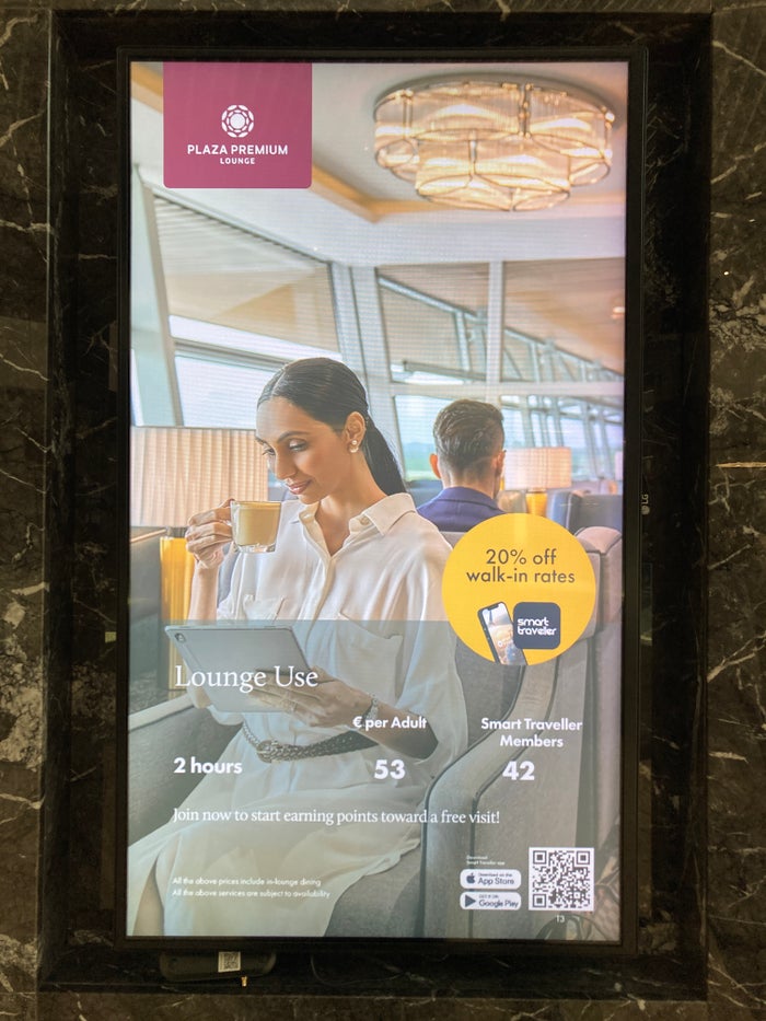 Plaza Premium Lounge Rome FCO entrance cost