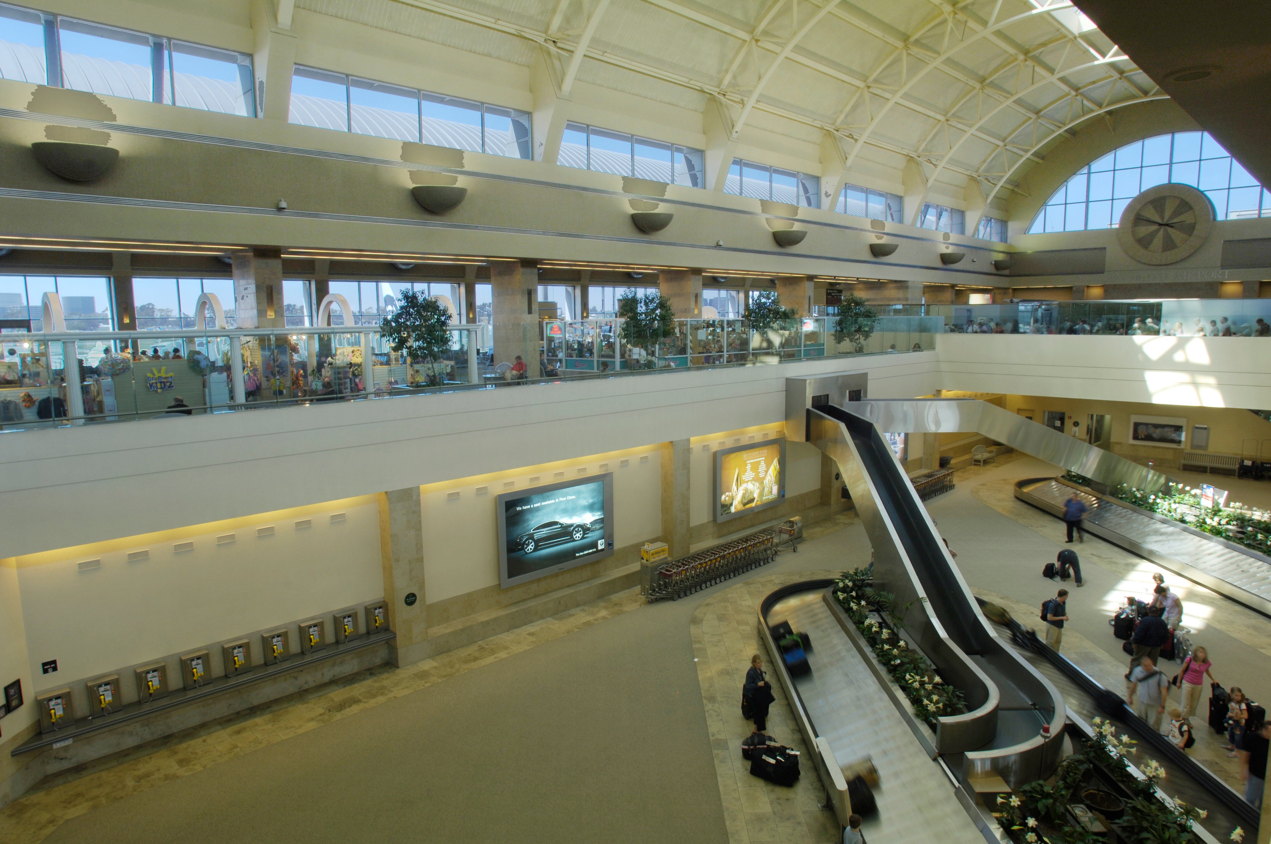 American Airlines Launches Route From Miami To Orange County