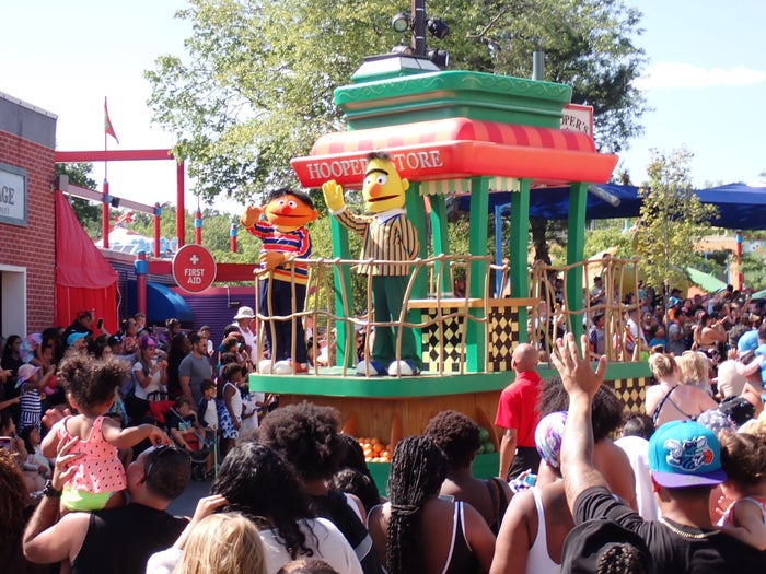 Sesame Place Bert Ernie parade