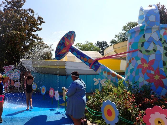 Sesame Place jitterbug sprinkler