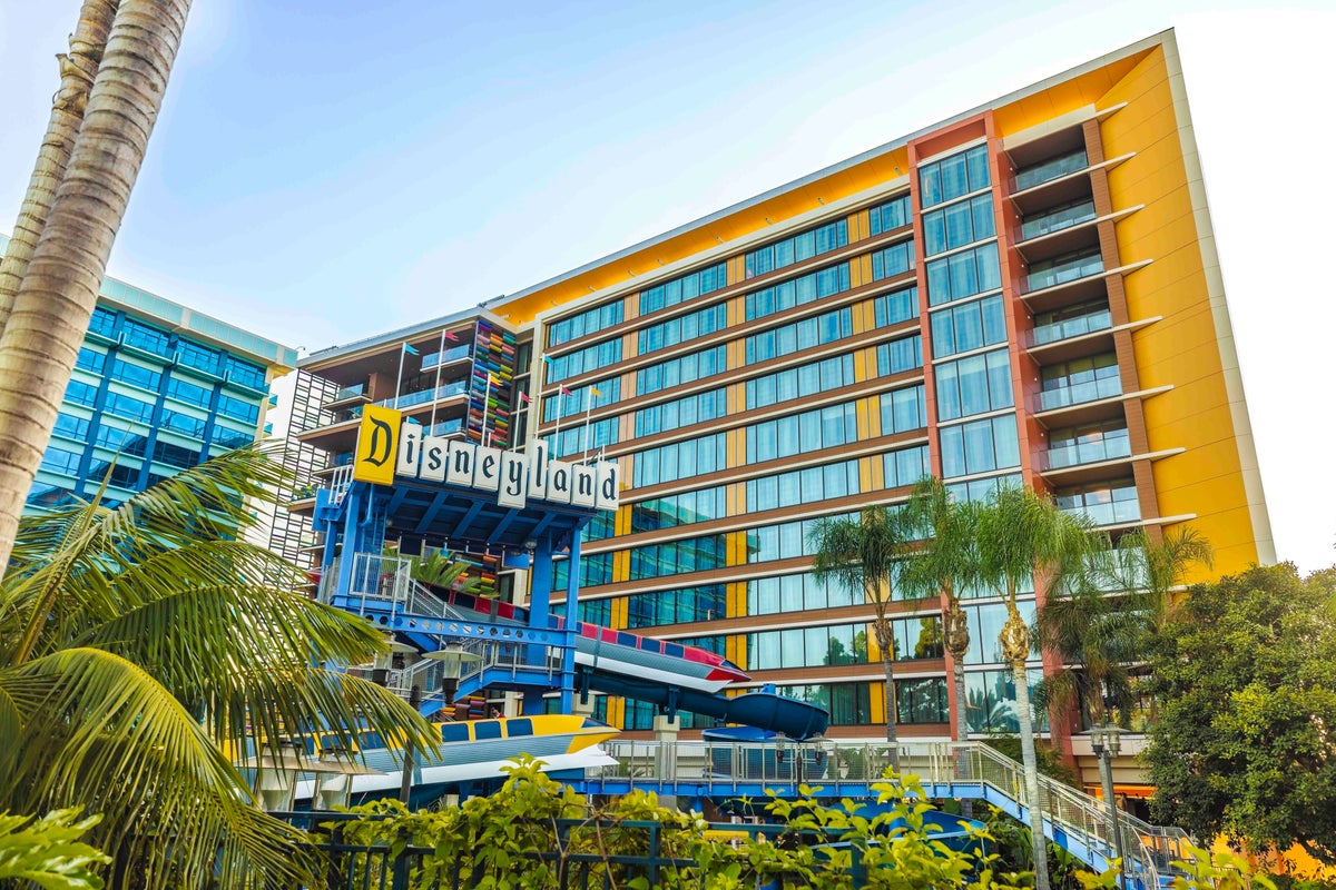 New DVC Property, The Villas at Disneyland Hotel, Opens in Anaheim