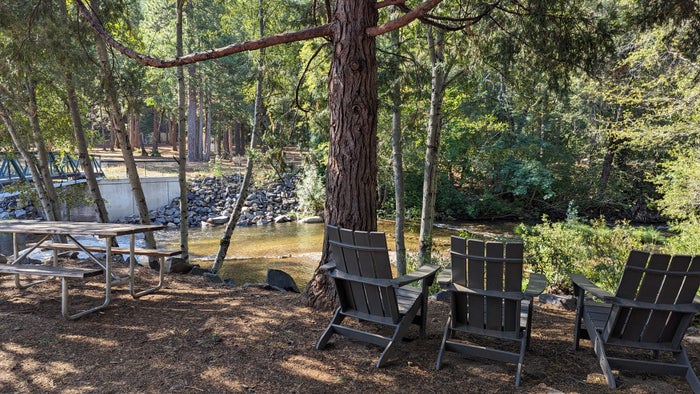 Thousand Trails Yosemite Lakes amenities creek picnic area Thousand Trails Yosemite Lakes amenities creek picnic area