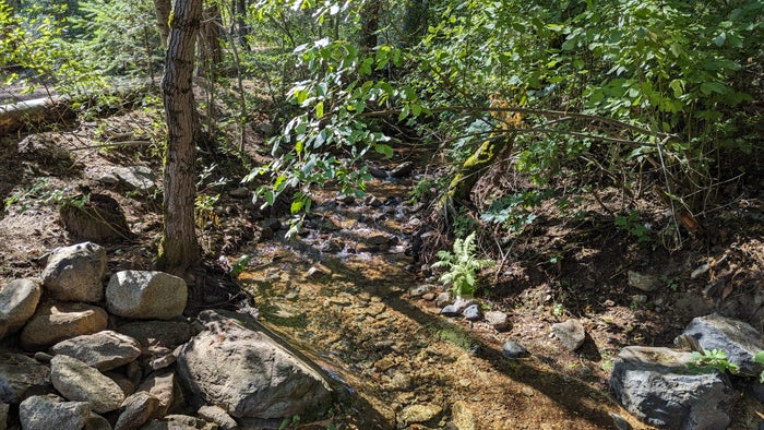 Thousand Trails Yosemite Lakes amenities hiking creek Thousand Trails Yosemite Lakes amenities hiking creek