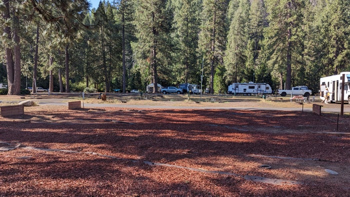 Thousand Trails Yosemite Lakes amenities horseshoes Thousand Trails Yosemite Lakes amenities horseshoes