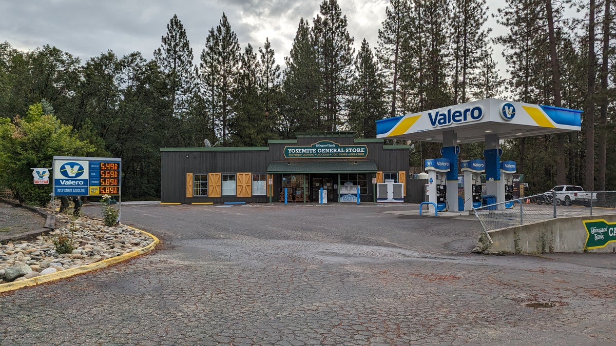 Thousand Trails Yosemite Lakes gas station and general store