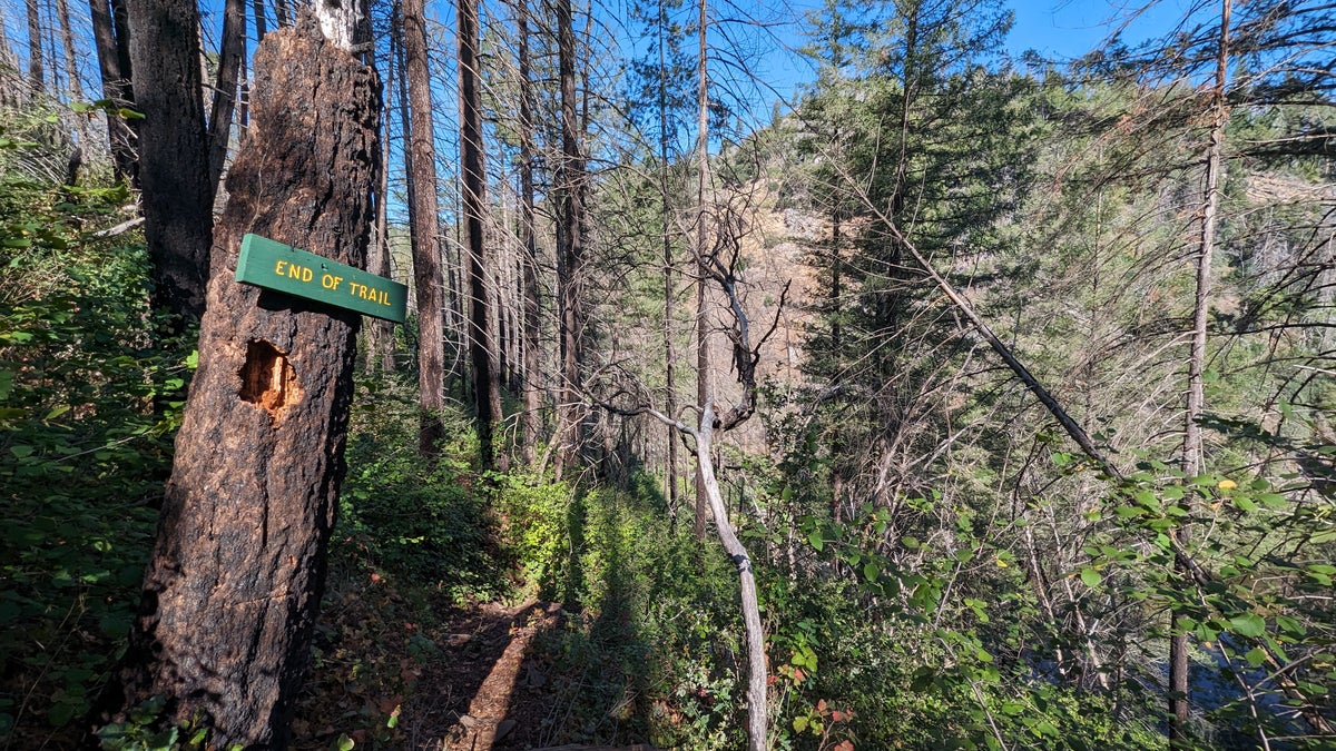 Thousand Trails Yosemite Lakes hiking trail end of trail