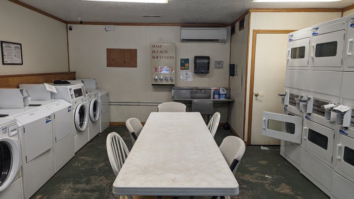 Thousand Trails Yosemite Lakes laundry Thousand Trails Yosemite Lakes laundry