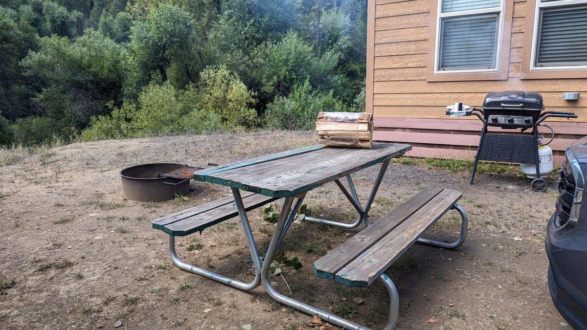 Thousand Trails Yosemite Lakes picnic table grill and fire pit