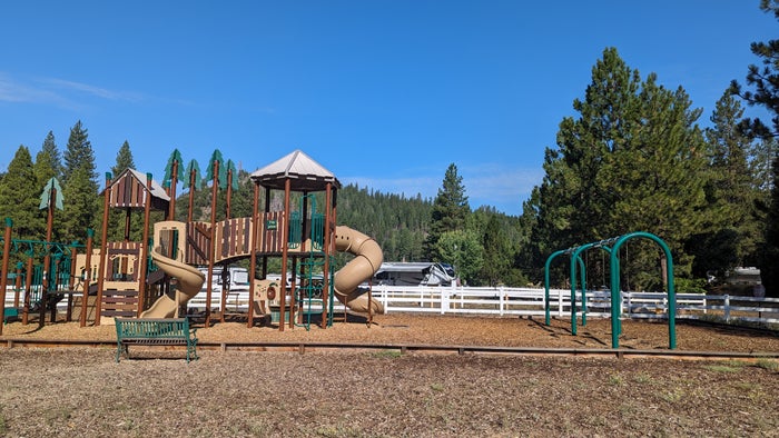 Thousand Trails Yosemite Lakes playground Thousand Trails Yosemite Lakes playground