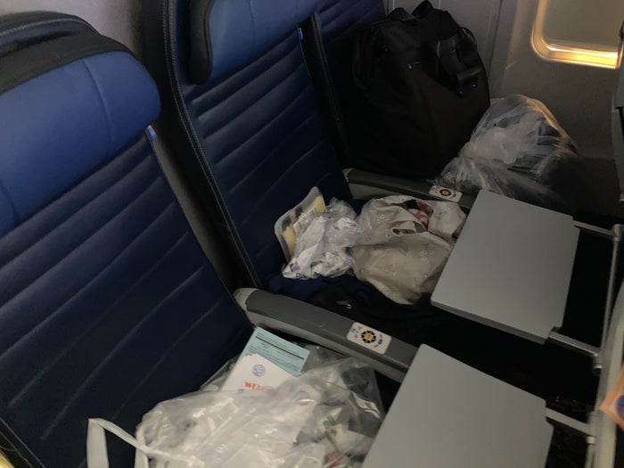 United B737 800 Island Hopper HNL PNI blocked seats last row