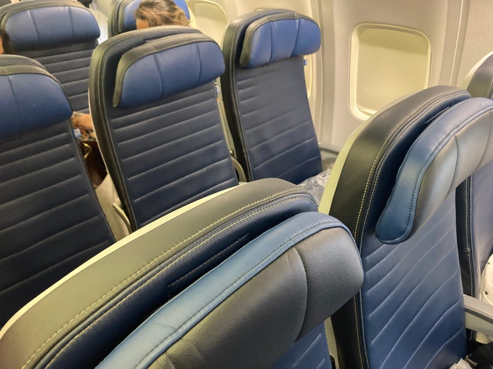 United B737 800 Island Hopper HNL PNI seats