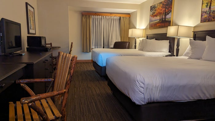 Wuksachi Lodge Sequoia National Park Sillman Building guestroom