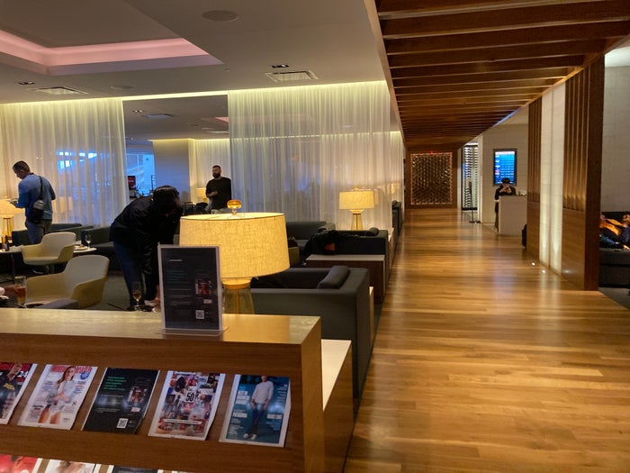 ANA premium economy Star Alliance lounge LAX seating ANA premium economy Star Alliance lounge LAX seating