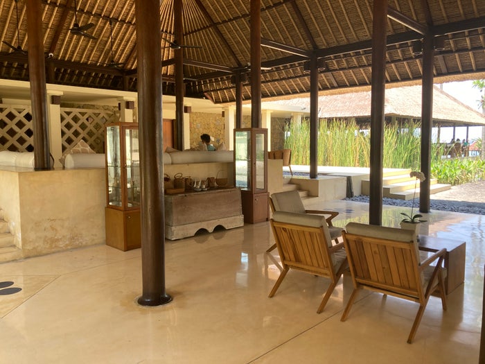 Alila Manggis Bali lobby seating Alila Manggis Bali lobby seating