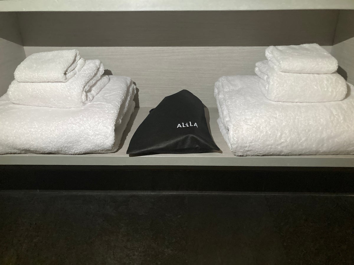 Alila SCBD Jakarta bathroom towels