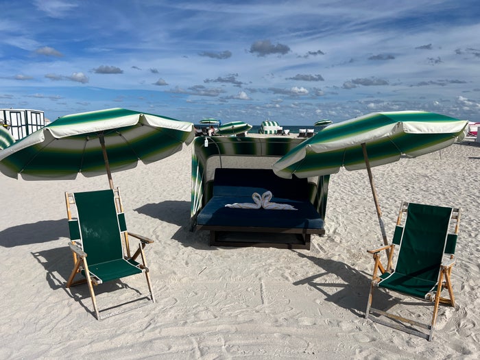 Kimpton Surfcomber Beach Setup