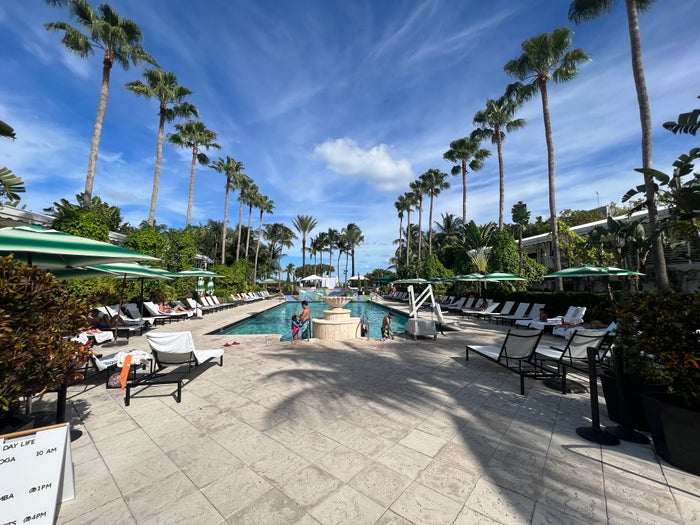 Kimpton Surfcomber Pool