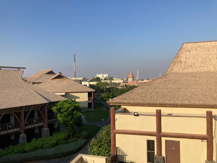 Lapita Dubai Parks and Resorts Autograph Collection 2 queen deck theme park view