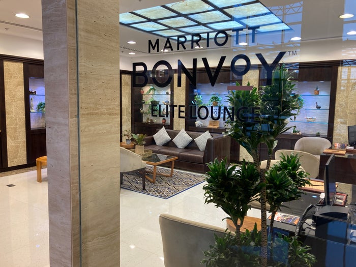 Lapita Dubai Parks and Resorts Autograph Collection elite lounge
