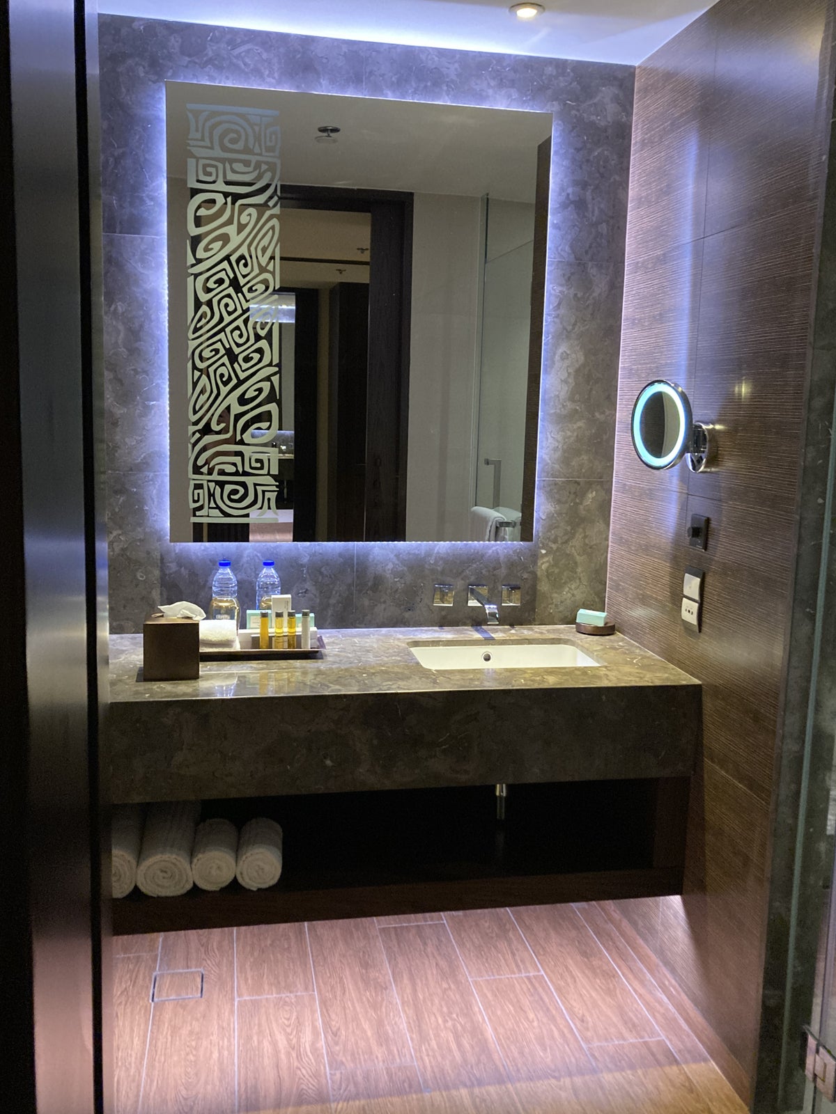 Lapita Dubai Parks and Resorts Autograph Collection junior suite bathroom vanity