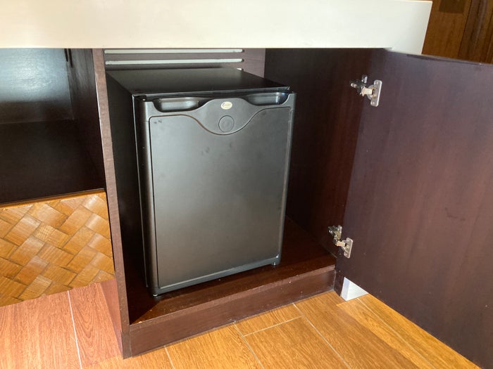 Lapita Dubai Parks and Resorts Autograph Collection junior suite minifridge