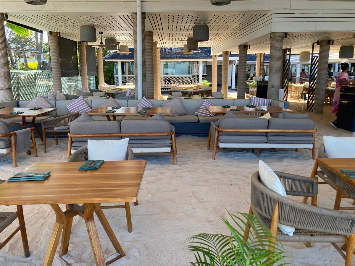 Sheraton Fiji Golf and Beach Resort Tatavu bench seating