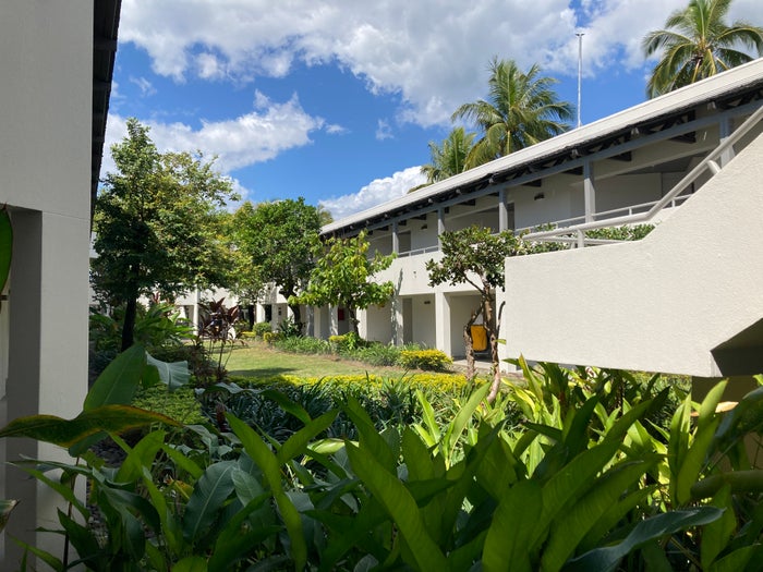 Sheraton Fiji Golf and Beach Resort building courtyard Sheraton Fiji Golf and Beach Resort building courtyard
