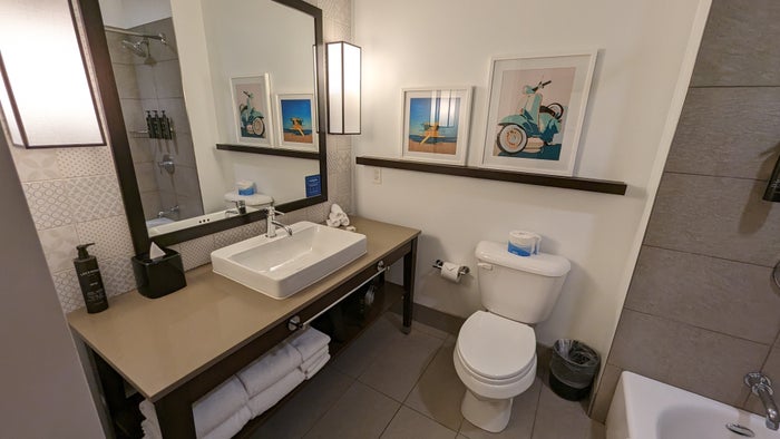 SunCoast Park Hotel Anaheim guestroom bathroom SunCoast Park Hotel Anaheim guestroom bathroom