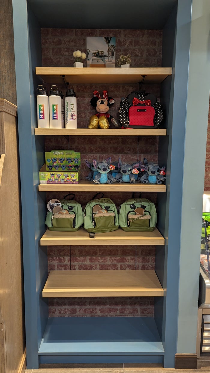 SunCoast Park Hotel Anaheim lobby market souvenirs SunCoast Park Hotel Anaheim lobby market souvenirs