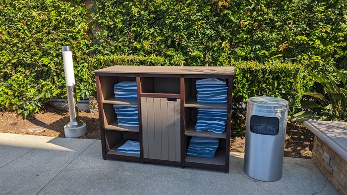 SunCoast Park Hotel Anaheim pool towels SunCoast Park Hotel Anaheim pool towels