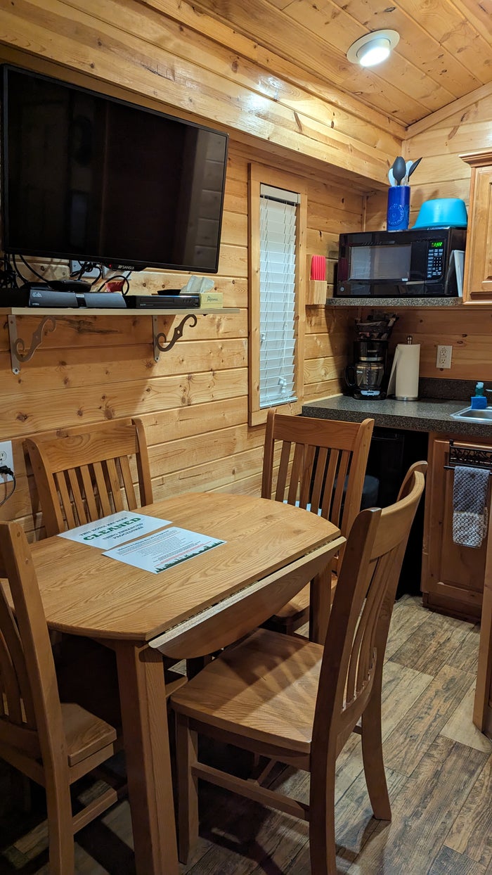 Thousand Trails Colorado River cabin dining and kitchen