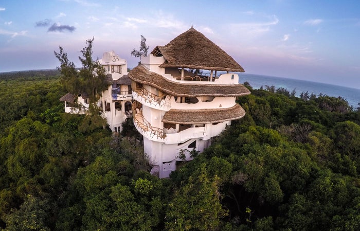 Glamping Is Trending: Visit These 27 Best Glamping Resorts Around the World