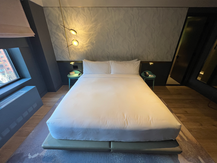 The Time New York King size bed The Time New York King size bed