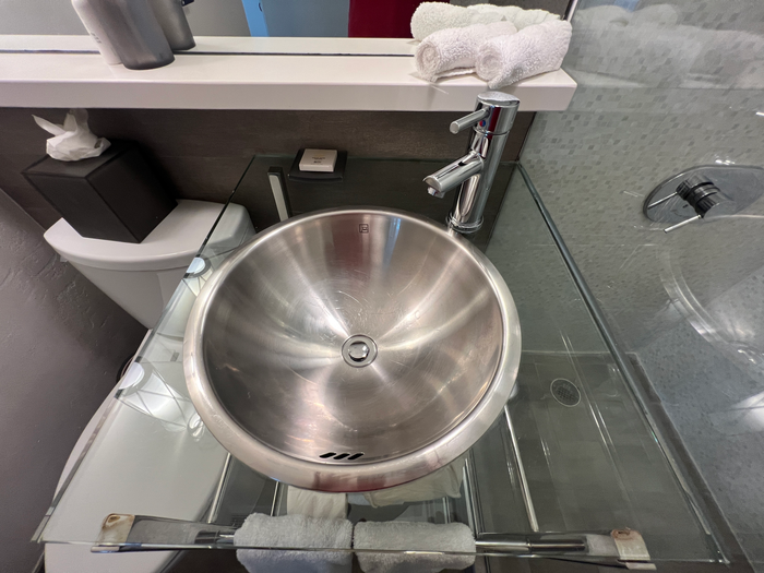 Kimpton Surfcomber Bathroom Sink