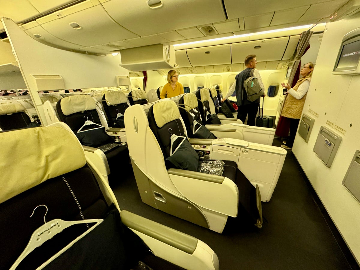 Air France 777 Business Class Middle Seats