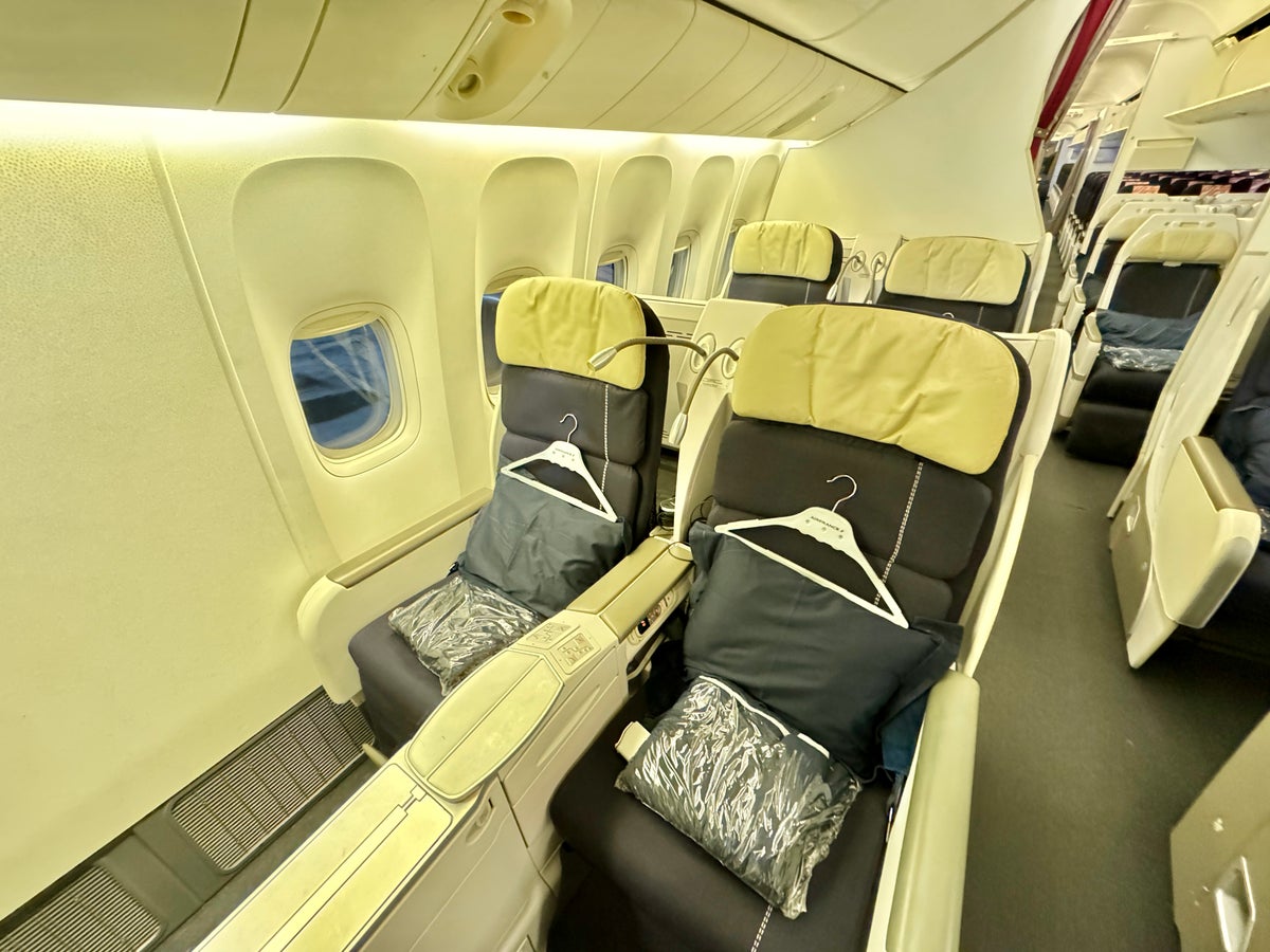 Air France 777 Business Class Pair Seats