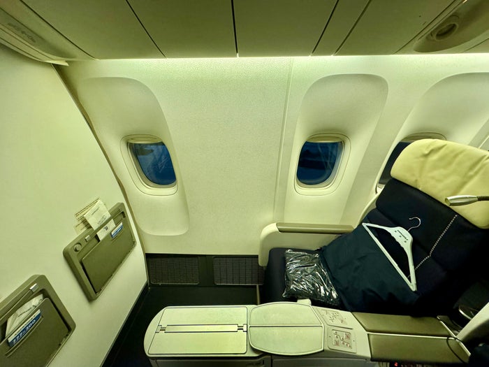Air France 777 Business Class Seat 5L Windows Air France 777 Business Class Seat 5L Windows