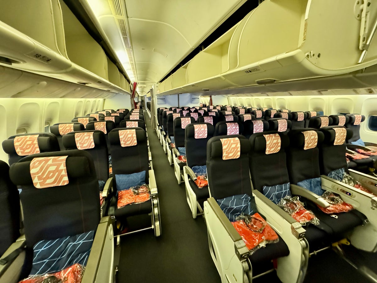 Air France 777 Economy Cabin