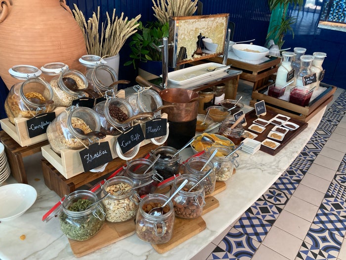 Andaz Capital Gate Abu Dhabi Cyan breakfast honey cereal yogurt Andaz Capital Gate Abu Dhabi Cyan breakfast honey cereal yogurt