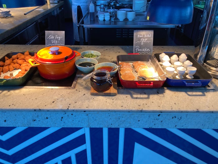 Andaz Capital Gate Abu Dhabi Cyan breakfast pancakes stir fry veg Andaz Capital Gate Abu Dhabi Cyan breakfast pancakes stir fry veg