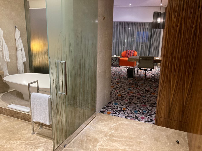 Andaz Capital Gate Abu Dhabi entry bathroom and desk Andaz Capital Gate Abu Dhabi entry bathroom and desk