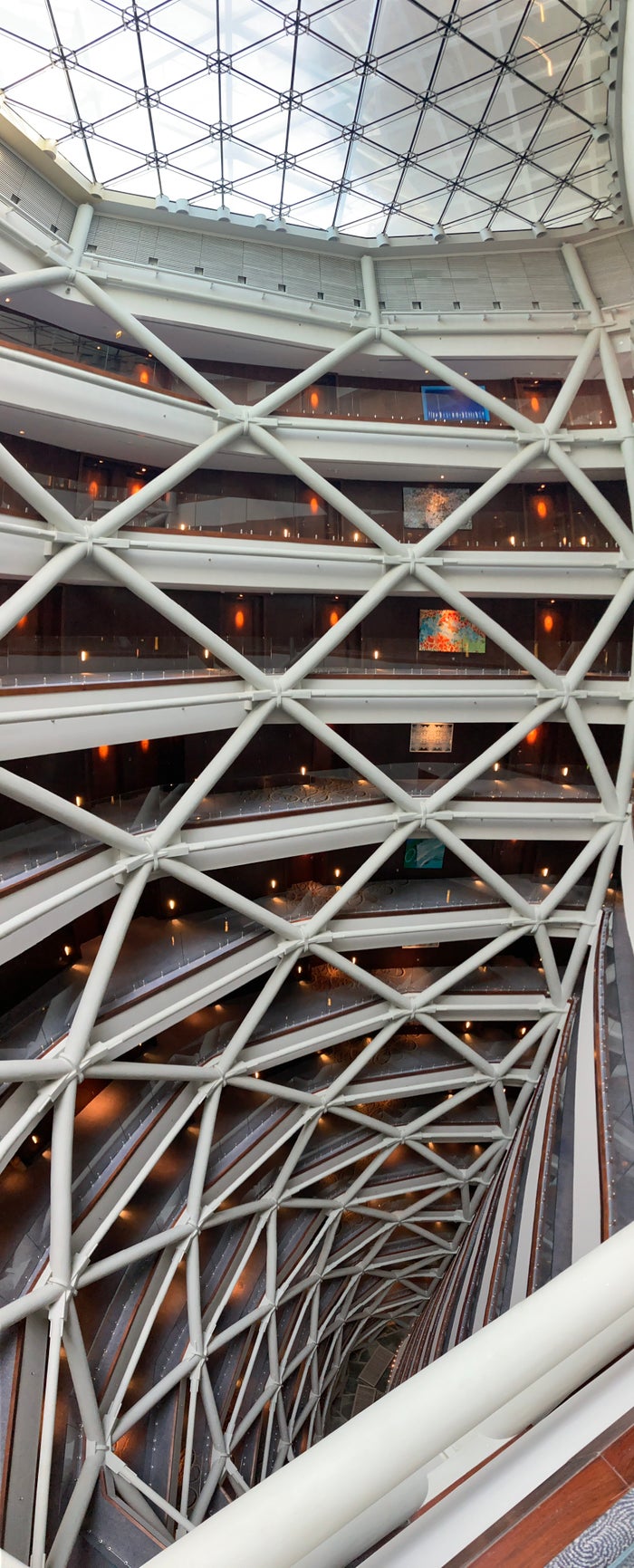Andaz Capital Gate Abu Dhabi interior Andaz Capital Gate Abu Dhabi interior