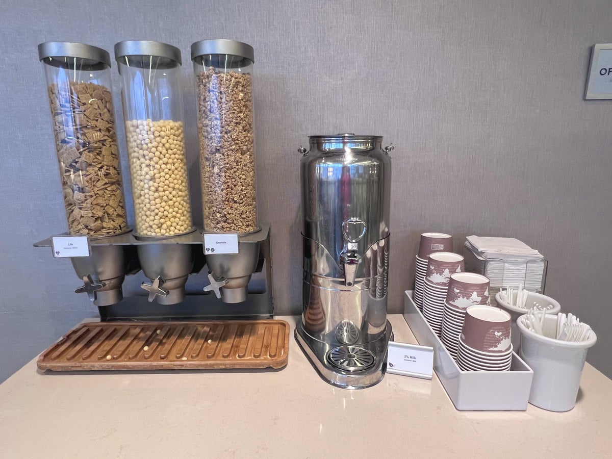 Cold cereal at OHare Admirals Club Concourse G
