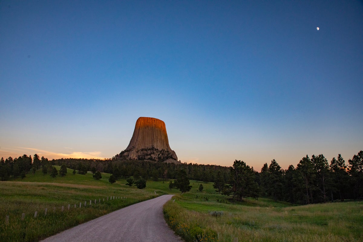 Driving to Devils Tower National Monument