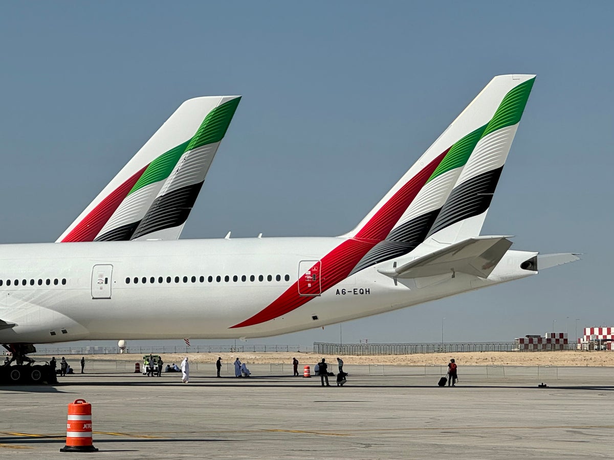Dubai Airshow Emirates Boeing 777 and Airbus A380