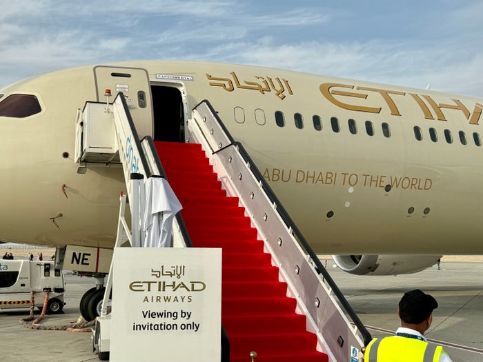 Dubai Airshow Etihad Boeing Dreamliner 787 1